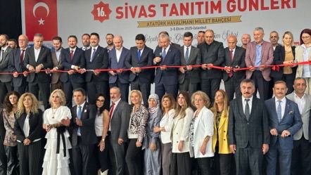16. Geleneksel Sivas Tanıtım Günleri" açılış programına İlçe Başkanımız ve İlçe Başkan  Yardımcılarımız ile katılım sağladık.